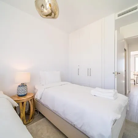 Contemporary Penthouse Sunset + Sea View Parking Vakantiehuis Estepona